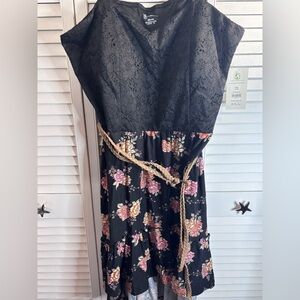 No Boundaries Black sleeveless crochet top Floral Dress XXL